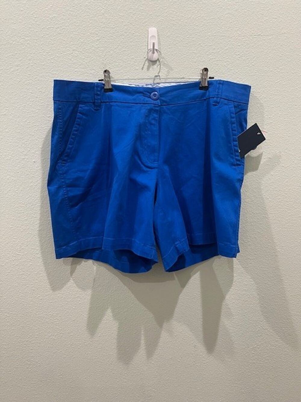 Crown & Ivy NWT Caroline Short Ollie Blue